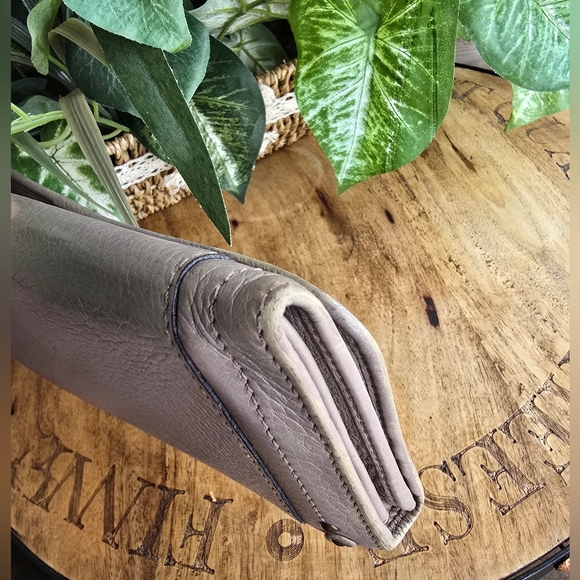 Chloé Paddington Taupe Lambskin Leather Long Wallet. - Picture 14 of 16